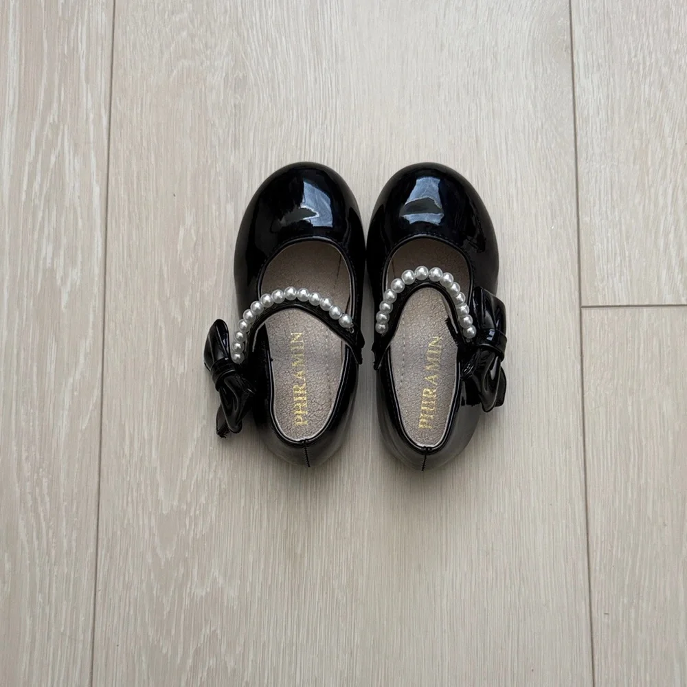 ✨  Girls Kids Dress Shoes with Pearl Accent